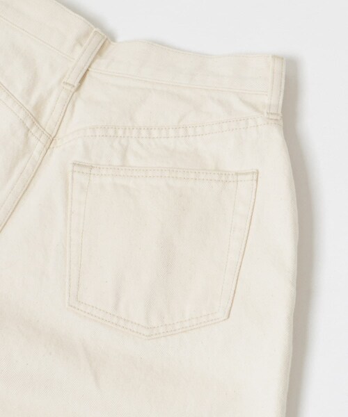 URBAN RESEARCH（アーバンリサーチ）の「『3サイズ展開』new basic　ツータックワイドデニムパンツ（デニムパンツ・レディース・INDIGO/IVORY・36/38/40）」の14枚目の写真