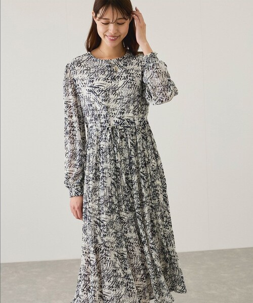 Jayro(ジャイロ)の「ペイント柄シフォンワンピース(ワンピース・レディース・ブラック系/ホワイト系・F)」の14枚目の写真