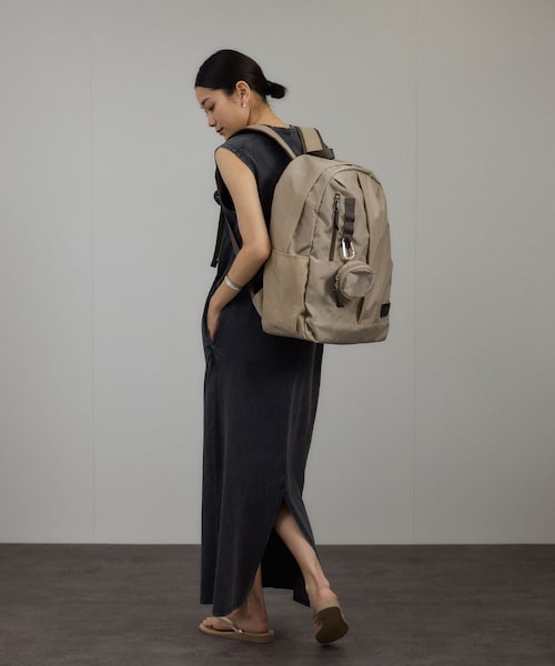 ADAM ET ROPE'(アダムエロペ)の「【WEB限定】ラウンドポーチ&エコバッグ付きリュック(バックパック/リュック・レディース・ブラック/グレー/グレー系・F)」の10枚目の写真