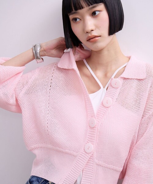ADAM ET ROPE'(アダムエロペ)の「【WEB限定】ワイドリブヘムポロカーディガン(カーディガン/ボレロ・レディース・ネイビー/レッド系/ピンク・F)」の2枚目の写真