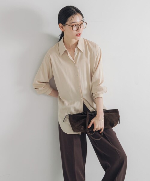 URBAN RESEARCH(アーバンリサーチ)の「レギュラーカラーシルキーシャツ(Tシャツ/カットソー・レディース・OFF/L.BEIGE・FREE)」の17枚目の写真