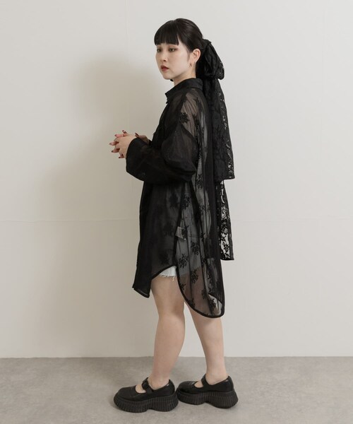 neith.tokyo Too Big Ribbon Lace Shirt