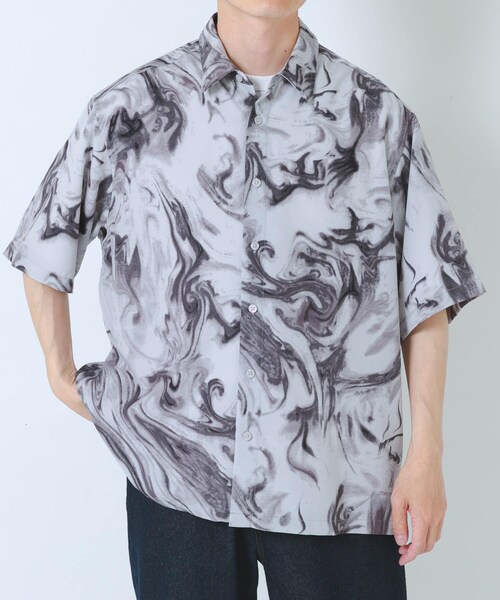 ITEMS URBANRESEARCH(アイテムズ アーバンリサーチ)の「マーブルプリントレギュラーカラーショートスリーブシャツ(シャツ/ブラウス・メンズ・BEIGE/BLACK/WHITE・M/L)」の5枚目の写真