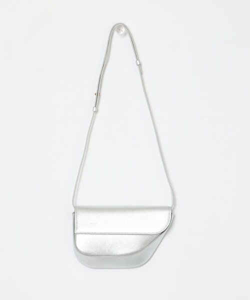 URBAN RESEARCH ROSSO（アーバンリサーチロッソ）の「MIUUR　NIU（ショルダーバッグ・レディース・SILVER/BLACK・one）」の2枚目の写真