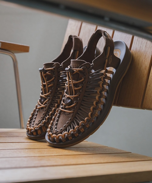 URBAN RESEARCH DOORS(アーバンリサーチドアーズ)の「KEEN UNEEK(サンダル・メンズ・D.EARTH・26/26.5/27/27.5/28/28.5)」の1枚目の写真