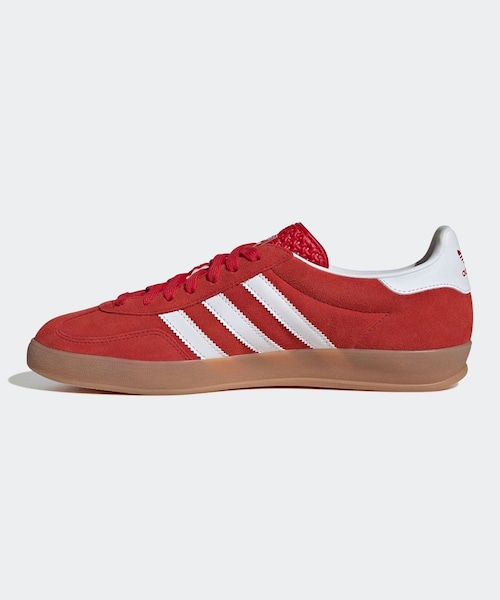 ADAM ET ROPE'(アダムエロペ)の「【adidas(アディダス)】GAZELLE INDOOR(スニーカー・レディース・レッド・23/24/25)」の5枚目の写真