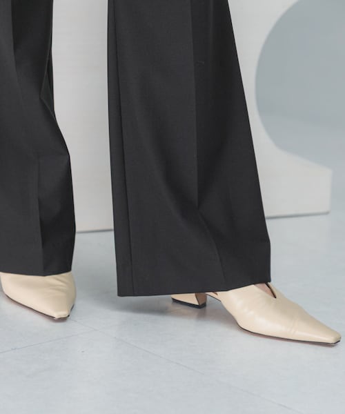 URBAN RESEARCH ROSSO（アーバンリサーチロッソ）の「防シワセミフレアパンツ（その他パンツ・レディース・GRAY/BLACK・34/36/38/40）」の11枚目の写真