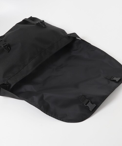 URBAN RESEARCH（アーバンリサーチ）の「OUTDOOR PRODUCTS　GOFFS（ショルダーバッグ・メンズ・BLACK・One）」の7枚目の写真