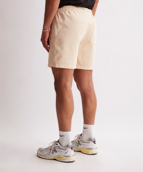 Saturdays NYC(サタデーズ ニューヨークシティ )の「Austin Pigment Dyed Sweat Short(その他パンツ・メンズ・ベージュ/ダークグリーン・S/XL/XS/L/M)」の20枚目の写真