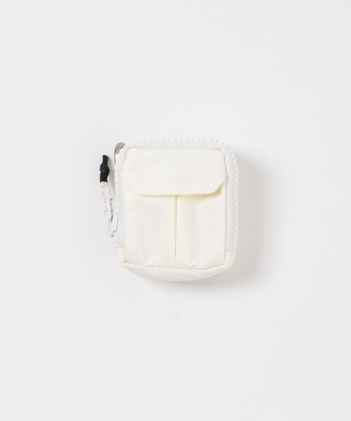 KBF（ケイビーエフ）の「TOPOLOGIE　Mini Utillity Sacoche（その他雑貨・レディース・BLACK/OFF・one）」の3枚目の写真