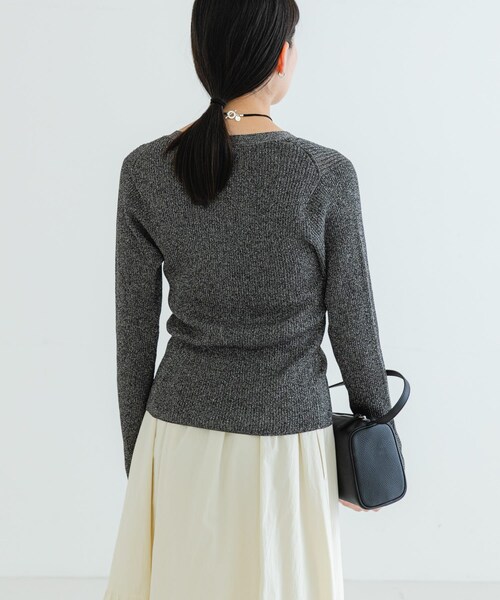 URBAN RESEARCH（アーバンリサーチ）の「ラメリブニットカーディガン（カーディガン/ボレロ・レディース・BRONZE/SILVER/BLACK/PINK・FREE）」の8枚目の写真