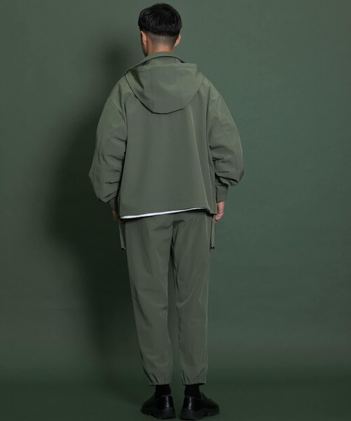 SENSE OF PLACE by URBAN RESEARCH(センスオブプレイスバイアーバンリサーチ)の「Uiscel タックジョガースウェットパンツ(スウェットパンツ・メンズ・KHAKI/BLACK・one)」の13枚目の写真