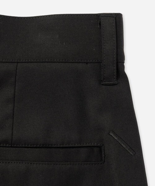 Saturdays NYC(サタデーズ ニューヨークシティ )の「Feliz Two Tuck Walk Short(その他パンツ・レディース・ブラック/オリーブ・L/M/S/XL)」の21枚目の写真