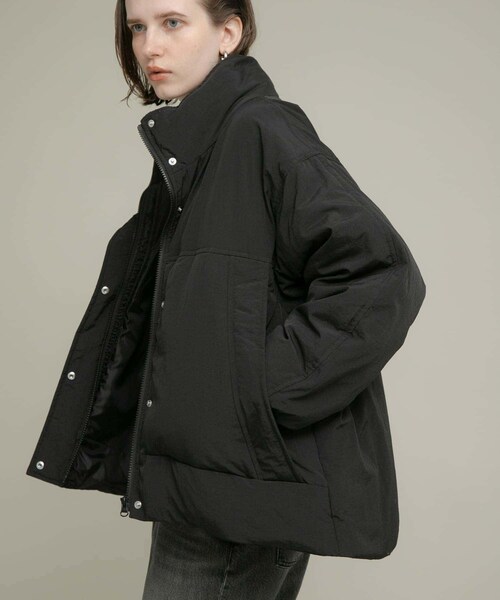 URBAN RESEARCH Sonny Label（アーバンリサーチサニーレーベル）の「撥水スタンドダウンジャケット（その他アウター・レディース・ブラック/エクリュ/ライトカーキ・FREE）」の4枚目の写真