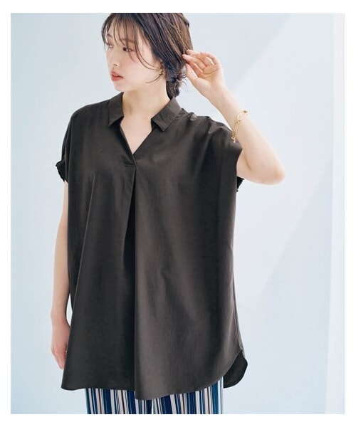 nissen（ニッセン）の「袖シャーリングシャツチュニック（吸汗速乾）（チュニック・レディース・オフホワイト/チャコール/ライトグリーン・S/M/L/LL）」の2枚目の写真