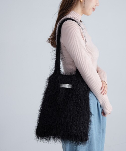 URBAN RESEARCH Sonny Label（アーバンリサーチサニーレーベル）の「シャギートートバッグ（トートバッグ・レディース・クリーム/ブルーグレー/ブラック・one）」の2枚目の写真