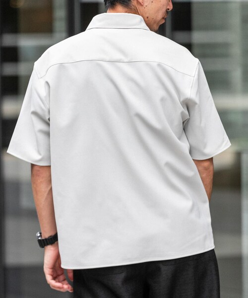 ITEMS URBANRESEARCH（アイテムズ アーバンリサーチ）の「ドライタッチ レギュラーカラー 半袖シャツ（シャツ/ブラウス・メンズ・IVO/MNT/BLU/CHA・M/L）」の7枚目の写真