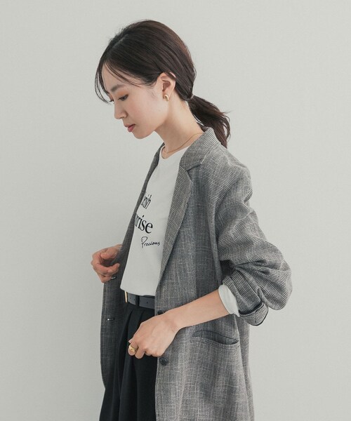 URBAN RESEARCH DOORS（アーバンリサーチドアーズ）の「フロッキーロゴプリントロングTシャツ 26AW（Tシャツ/カットソー・レディース・OFF/CHARCOAL・Free）」の8枚目の写真