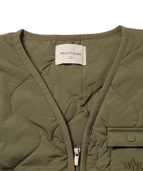 ADAM ET ROPE'(アダムエロペ)の「【WALK IN PARIS/ウォーク イン パリス】Mehari sleeveless jacket(ダウンベスト・メンズ・カーキ・L/M)」の14枚目の写真