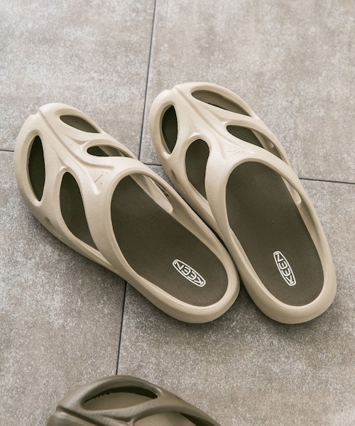 URBAN RESEARCH DOORS(アーバンリサーチドアーズ)の「KEEN SHANTI(サンダル・メンズ・PlazaTaupe/Canteen・8/9/10)」の2枚目の写真