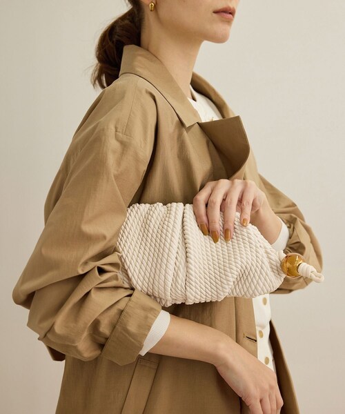 ROPE'（ロペ）の「ラムレザーロープ柄クラッチバッグ/ミニ（クラッチバッグ・レディース・ブラック/オフホワイト・F）」の7枚目の写真