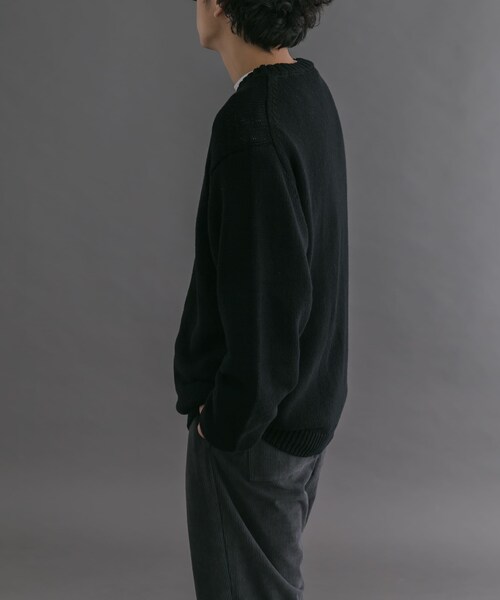 URBAN RESEARCH DOORS（アーバンリサーチドアーズ）の「FORK&SPOON　コットンウールVネックニット（ニット/セーター・メンズ・BLACK/LODEN・4/5）」の7枚目の写真