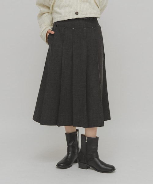 KBF（ケイビーエフ）の「プリーツミディスカート（スカート・レディース・CHARCOAL/BROWN・One）」の2枚目の写真