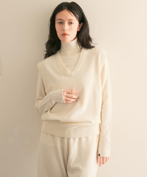 URBAN RESEARCH（アーバンリサーチ）の「Extreme Cashmere　audrey（ニット/セーター・レディース・felt/raven/moss/cream・-）」の18枚目の写真
