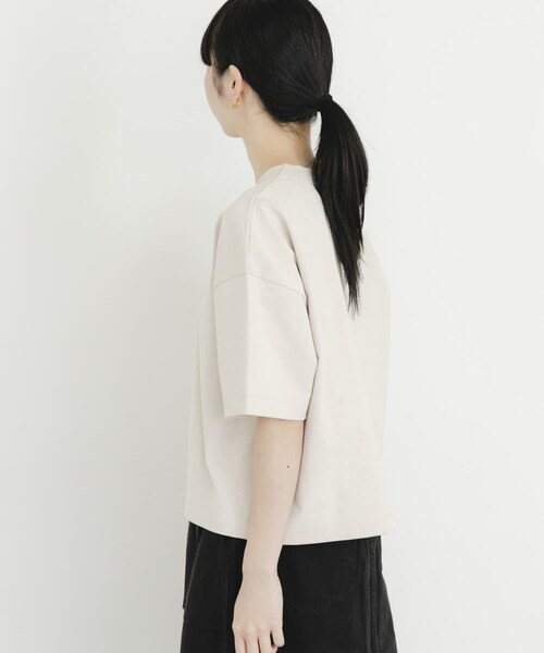 EKAL（エカル）の「DRY OUT SHORT LENGTH T-SHIRTS（Tシャツ/カットソー・レディース・ホワイト/アイボリー/ピンク/チャコール・One）」の9枚目の写真