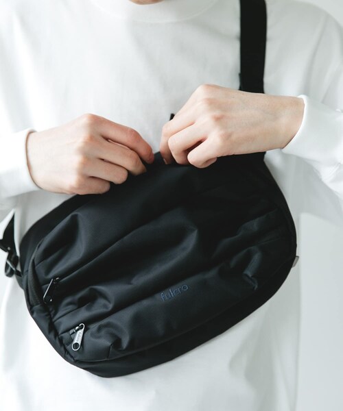 URBAN RESEARCH DOORS(アーバンリサーチドアーズ)の「fulcro runner(ショルダーバッグ・メンズ・BLACK/D.GRAY・-)」の6枚目の写真