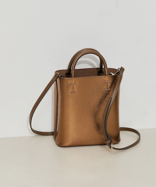 ADAM ET ROPE'(アダムエロペ)の「【一部WEB限定カラー】ダブルポケット2WAYバッグ(ハンドバッグ・レディース・ホワイト系/その他・F)」の8枚目の写真