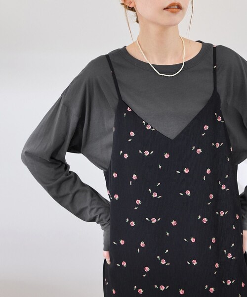 ROPE' PICNIC(ロペピクニック)の「シアーロングTシャツ(Tシャツ/カットソー・レディース・チャコール/ライトグレー/ホワイト/ピンク・38)」の18枚目の写真