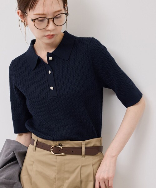 ROPE' PICNIC(ロペピクニック)の「ミニケーブルハーフスリーブニットポロシャツ(ポロシャツ・レディース・キナリ/ダークブラウン/ネイビー/カラシ・38)」の3枚目の写真