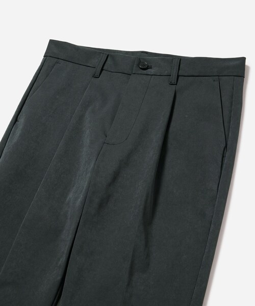 Saturdays NYC（サタデーズ ニューヨークシティ ）の「One Tuck Trouser（その他パンツ・メンズ・ベージュ/ブラック/カーキ・L/M/S/XL）」の15枚目の写真