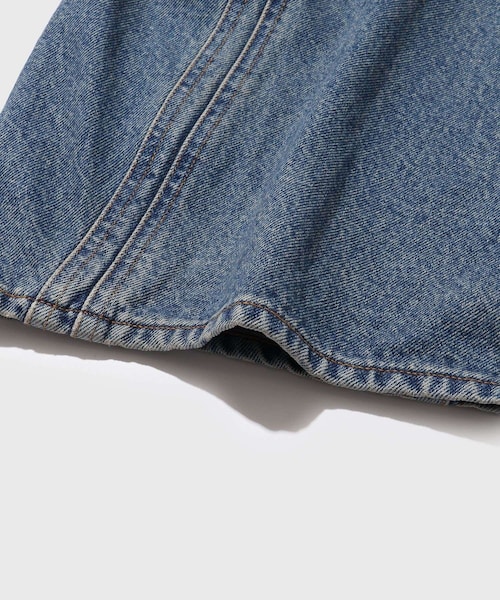 ADAM ET ROPE'（アダムエロペ）の「【NVRFRGT/ネヴァーフォーゲット】3D TWISTED WIDE LEG JEANS VINTAGE FADED INDIGO（デニムパンツ・メンズ・ブルー系・1/2）」の11枚目の写真