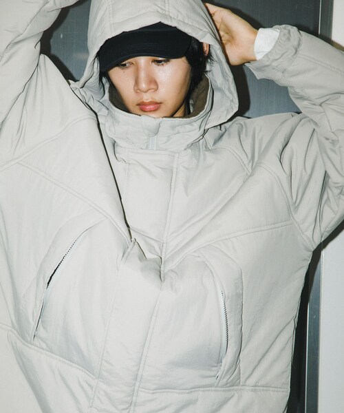 SENSE OF PLACE by URBAN RESEARCH(センスオブプレイスバイアーバンリサーチ)の「『URTECH』『ユニセックス』パデッドモンスターコート(その他アウター・メンズ・BLACK/GREIGE/BLUE・M/L)」の2枚目の写真