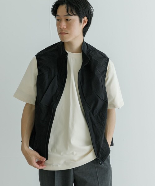 URBAN RESEARCH(アーバンリサーチ)の「『UR TECH』ナイロンベスト(テーラードジャケット・メンズ・BLACK/BLUE/GRAY・M/L)」の6枚目の写真