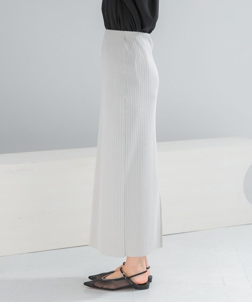 URBAN RESEARCH ROSSO（アーバンリサーチロッソ）の「リブタイトストレートスカート（スカート・レディース・L/GREIGE/BLACK・Free）」の19枚目の写真