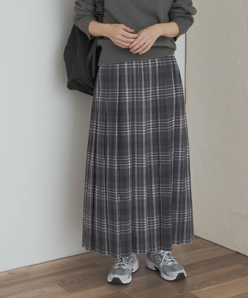 URBAN RESEARCH DOORS（アーバンリサーチドアーズ）の「『一部WEB限定カラー』チェックプリーツスカート（スカート・レディース・GRY×BLU/BRN×RED/MUS×NVY/GRN×YEL・S/M）」の13枚目の写真