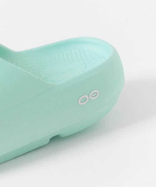 URBAN RESEARCH DOORS(アーバンリサーチドアーズ)の「OOFOS OOAHH+(サンダル・メンズ・BLACK/CHALK/MINT・26/27/28/29)」の19枚目の写真