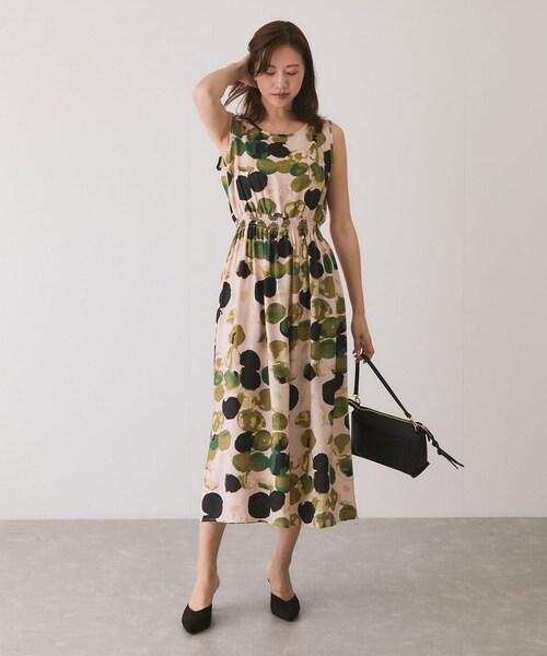 Jayro（ジャイロ）の「アソート柄シャーリングワンピース（ワンピース・レディース・ブラック系/グリーン/ネイビー系・38）」の16枚目の写真