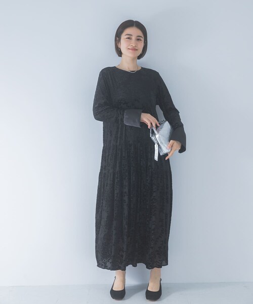 URBAN RESEARCH ROSSO（アーバンリサーチロッソ）の「『WEB/一部店舗限定』フロッキープリントティアードワンピース（ワンピース・レディース・BLACK/BROWN・Free）」の9枚目の写真