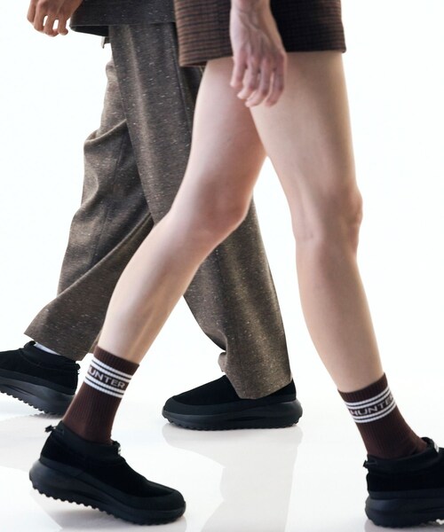 ADAM ET ROPE'（アダムエロペ）の「【HUNTER for ADAM ET ROPE'】別注 HUNTER BRANDED CREW 2PACK SOCKS（ソックス/靴下・レディース・ブラウン・M/S）」の4枚目の写真