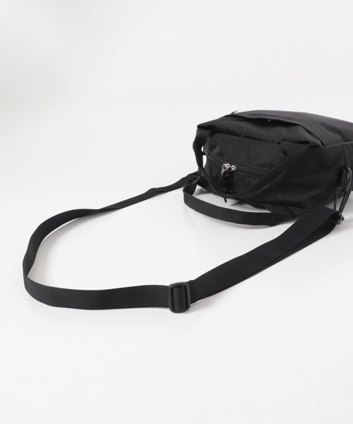 URBAN RESEARCH Sonny Label（アーバンリサーチサニーレーベル）の「DRIFTER　KIRBY HAND BAG（ハンドバッグ・レディース・BLACK/COFFEE・one）」の7枚目の写真