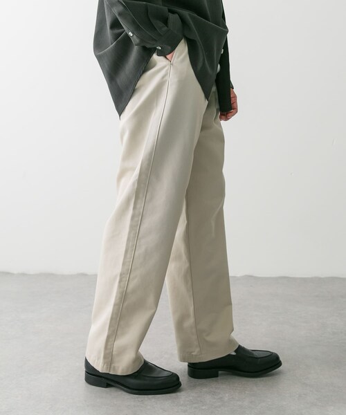 URBAN RESEARCH DOORS（アーバンリサーチドアーズ）の「『イージーケア』『速乾』2タックワイドチノパンツ（チノパンツ・メンズ・OFF/BEIGE/D.NAVY・M/L）」の16枚目の写真