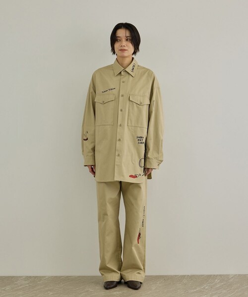 ADAM ET ROPE'(アダムエロペ)の「【Camille de Cussac by SALON】アートプリントトラウザーズパンツ / セットアップ対応(チノパンツ・レディース・ベージュ・M/S)」の11枚目の写真