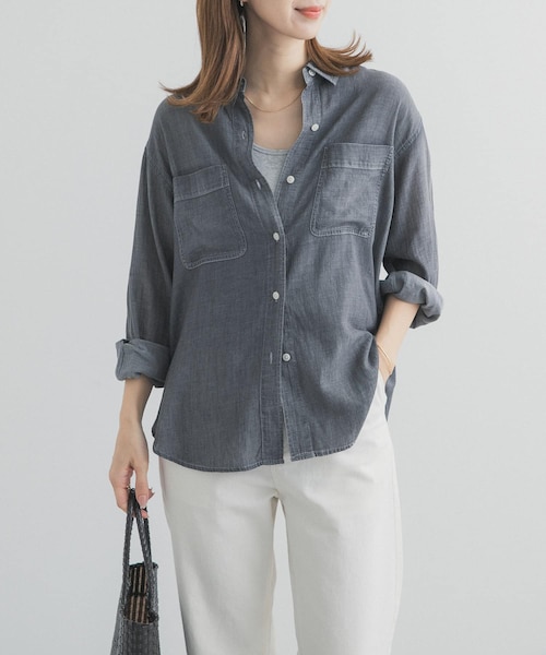 URBAN RESEARCH DOORS(アーバンリサーチドアーズ)の「シアーデニムシャツ(シャツ/ブラウス・レディース・INDIGO/BLACK・Free)」の1枚目の写真
