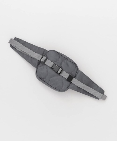 KBF（ケイビーエフ）の「MIL SPEC別注ミニボディバッグ（ボディバッグ/ウエストポーチ・レディース・BLUE/BEIGE/CHARCOAL・One/one）」の7枚目の写真