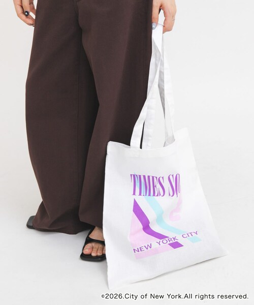 KBF(ケイビーエフ)の「GOOD ROCK SPEED NYC ToteBag(トートバッグ・レディース・WHITE/NATURAL・Free)」の3枚目の写真