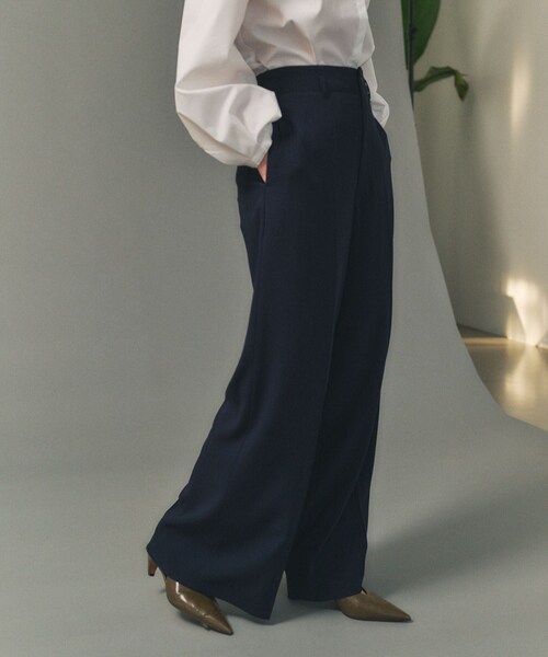 ROPE'(ロペ)の「【一部店舗限定】【REALM(レルム)】BACK ELASTIC PANTS|スラックス 26SS(スラックス・レディース・ネイビー・36/38)」の9枚目の写真